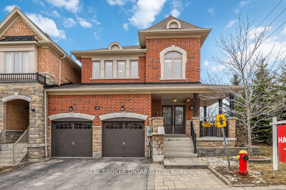 40 Mack Clement Lane, Richmond Hill, ON L4S 0G2