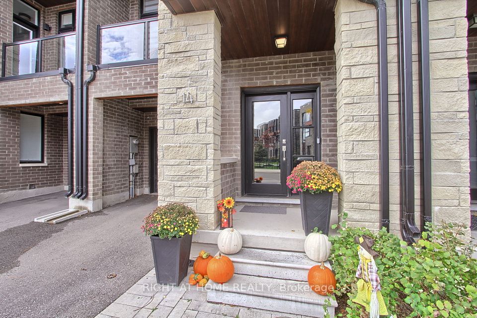 Att/Row/Townhouse at 14 Pageant Avenue, Vaughan, ON L4H 4R3, Vaughan