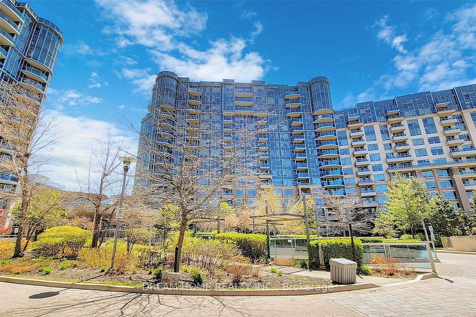 Condo Apartment at 23 Cox Boulevard 858, Markham, ON L3R 7Z9, Markham