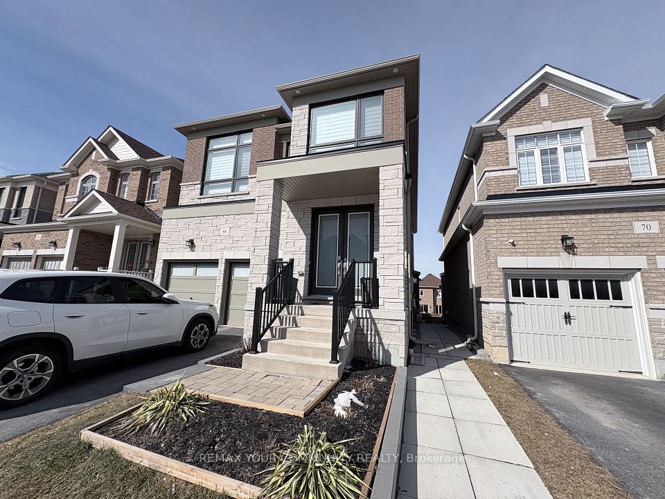 Detached at 66 Woodhaven Avenue, Aurora, ON L4G 3Y2, Aurora