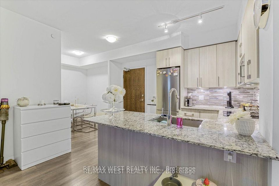 Condo Apartment at 99 Eagle Rock Way 431, Vaughan, ON L6A 5A7, Vaughan