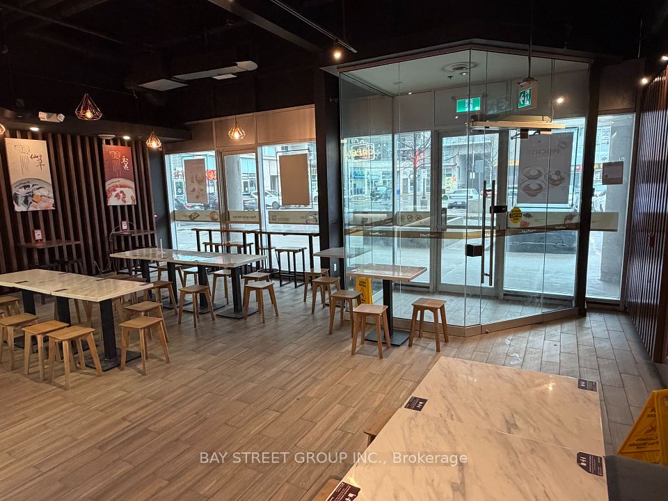 28 South Unionville Avenue 1037-1038, Markham, ON L3R 1J5