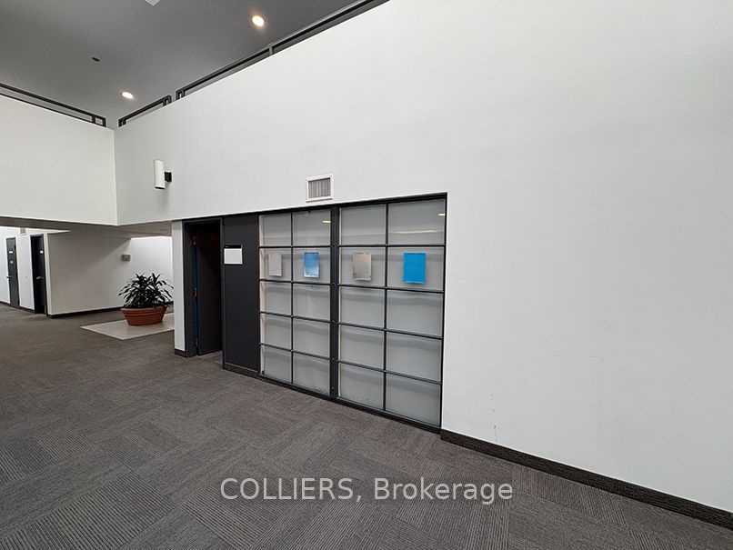 7181 Woodbine Avenue 105, Markham, ON L4R 1A3