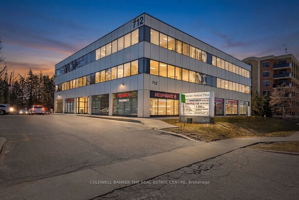 712 Davis Drive 309, Newmarket, ON L3Y 8C3