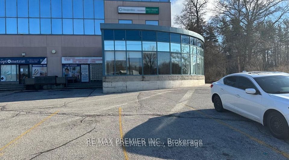 8077 Islington Avenue 105, Vaughan, ON L4L 7X7