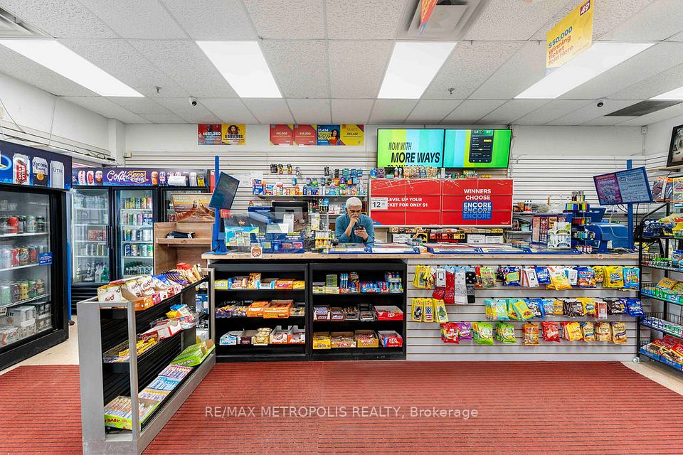 4855 14th Avenue 7, Markham, ON L3S 3L6