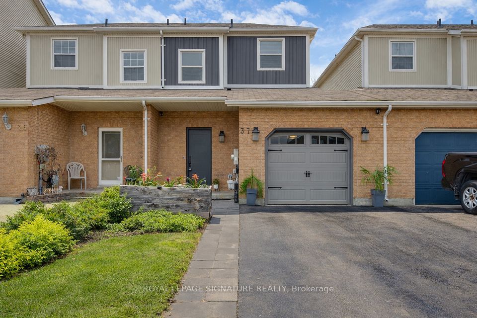 Att/Row/Townhouse at 37 Wrendale Crescent, Georgina, ON L4P 4C4, Georgina