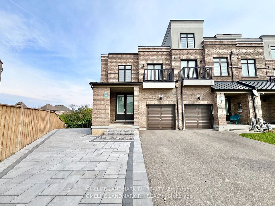 Att/Row/Townhouse at 28 Elyse Court, Aurora, ON L4G 2C9, Aurora