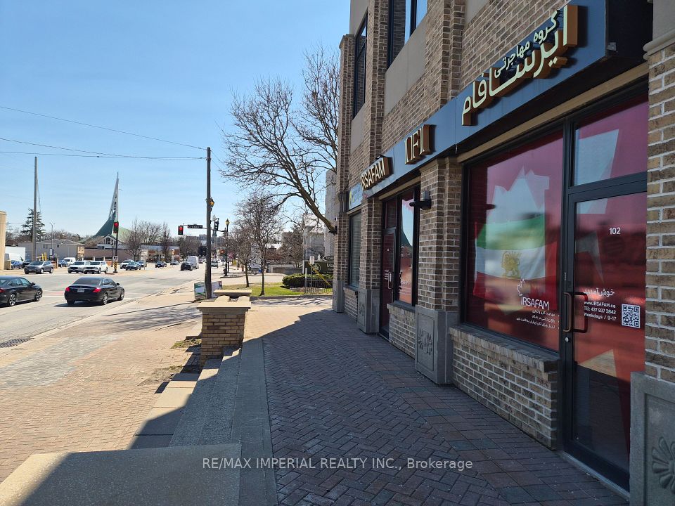 10376 Yonge Street, Richmond Hill, ON L4C 3B8