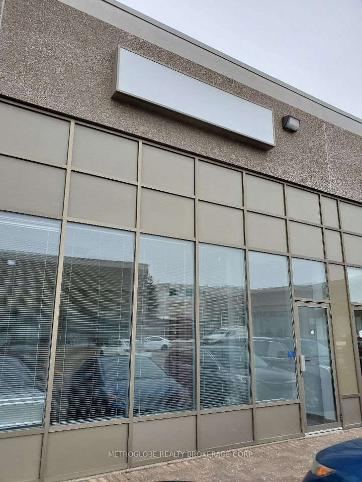 1550 16th Avenue E02, Richmond Hill, ON L4B 4N6