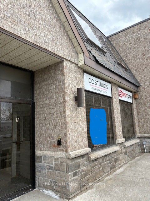 56 Pennsylvania Avenue 5, Vaughan, ON L4K 3V9