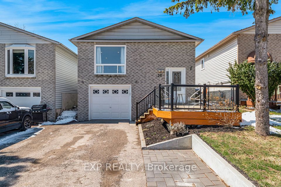 20 Longview Drive, Bradford West Gwillimbury, ON L3Z 2H2
