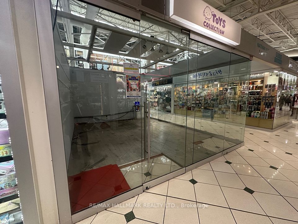 B17 4300 Steeles Avenue East N/A N, Markham, ON L3R 0Y5