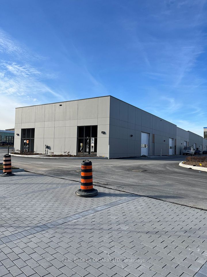 195 Cachet Woods Court Unit 2, Markham, ON L6C 0Z8