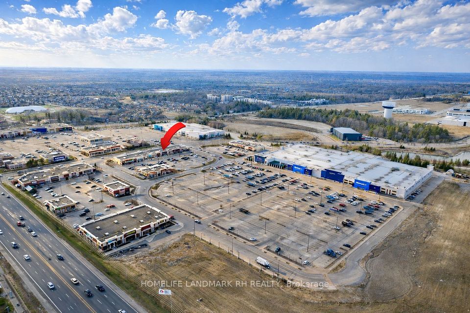 91 First Commerce Drive 8, Aurora, ON L4G 0G2