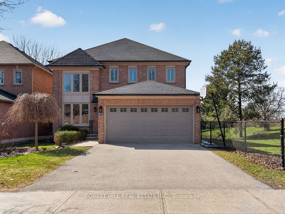 32 Mulholland Drive, Vaughan, ON L4J 7T7