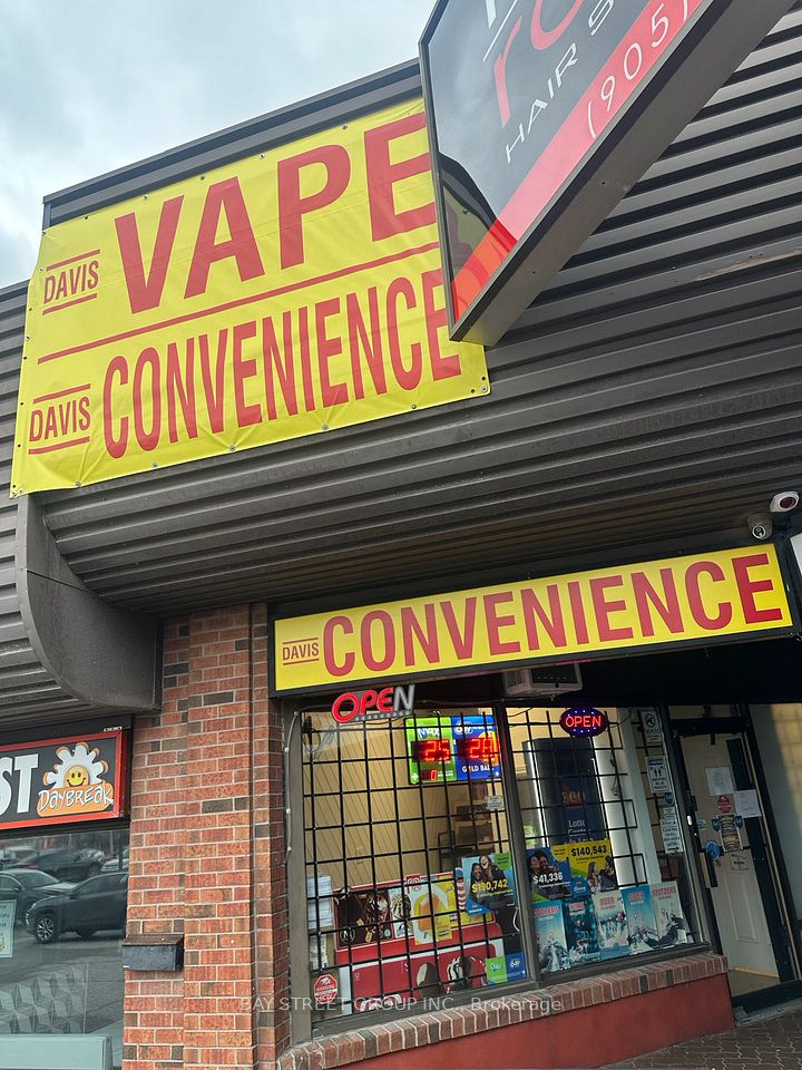 1065 Davis Drive # 7, Newmarket, ON L3Y 2R9