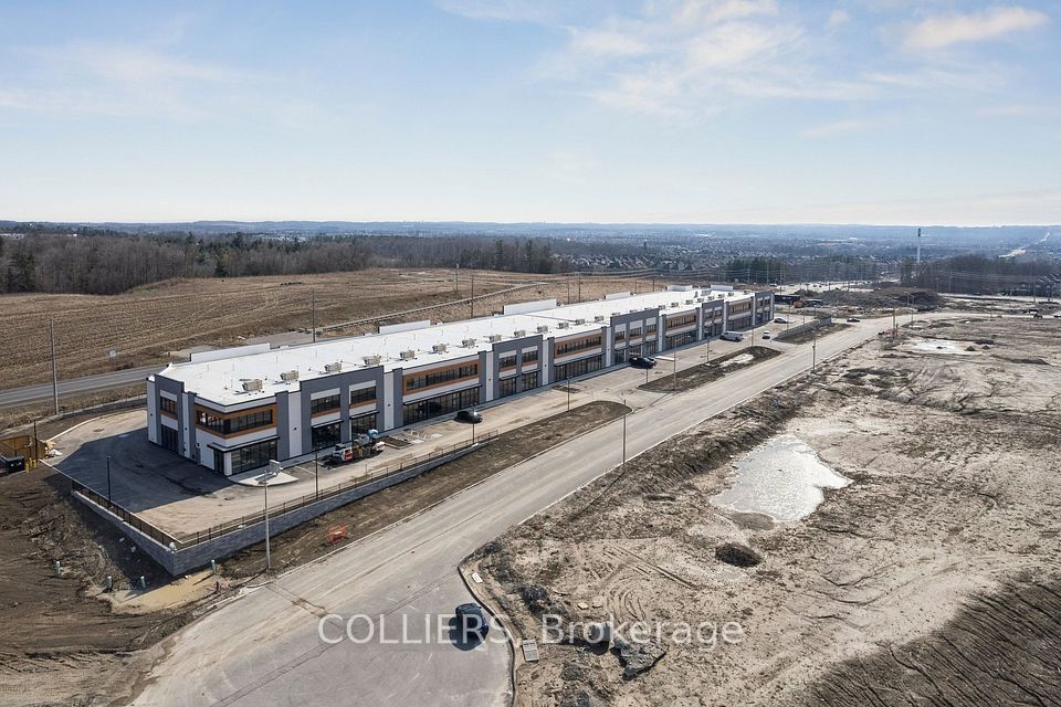 175 Melvin Robson Avenue 5, Aurora, ON L4G 7B4