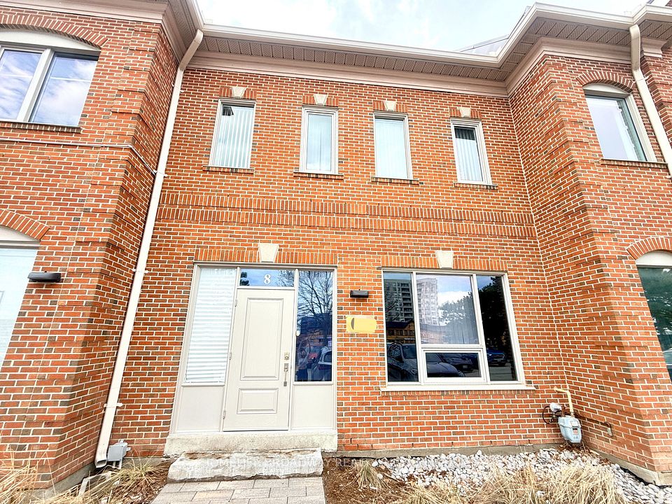 30 Wertheim Court 8, Richmond Hill, ON L4B 1B9