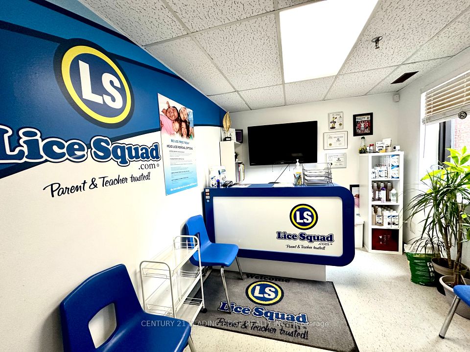 400 Esna Park Drive 10, Markham, ON L3R 3K2