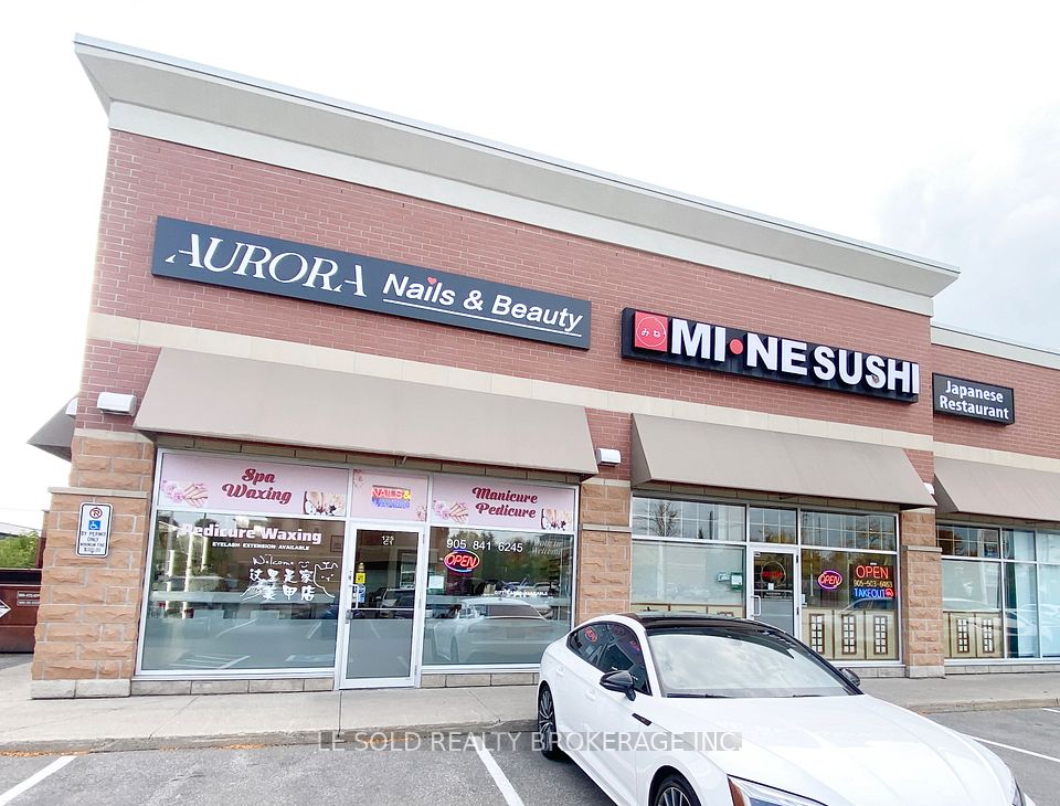 125 Pedersen Drive C1, Aurora, ON L4G 0E3