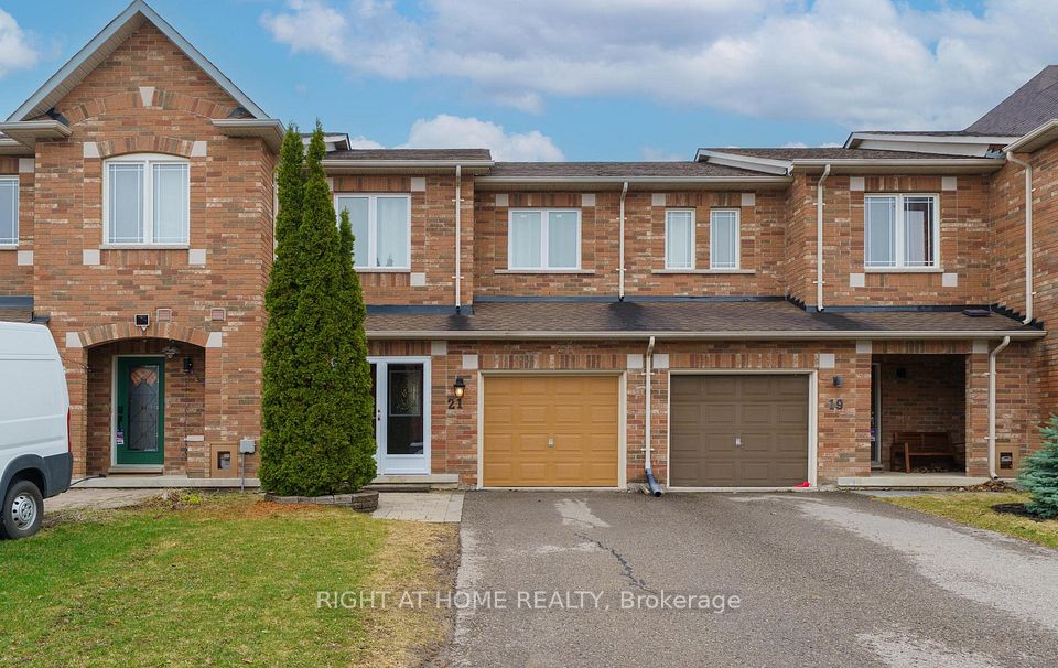 Att/Row/Townhouse at 21 Marshview Avenue, Aurora, ON L4G 7W2, Aurora