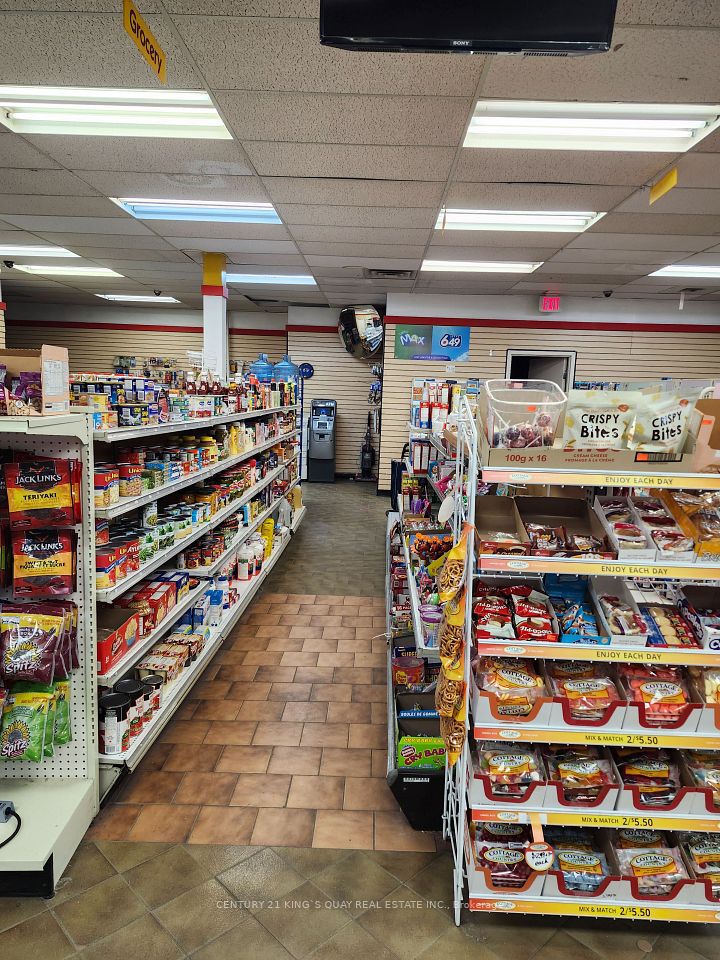 80 Glen Shields Avenue 11, Vaughan, ON L4K 1T7