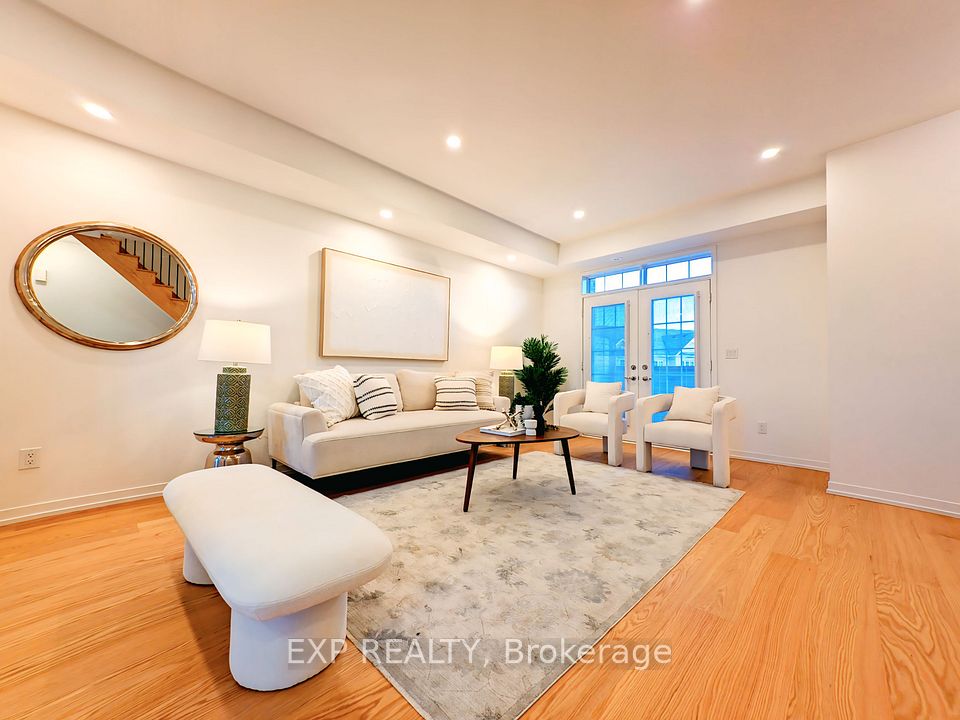 Att/Row/Townhouse at 340 Clay Stones Street, Newmarket, ON L3X 0M1, Newmarket