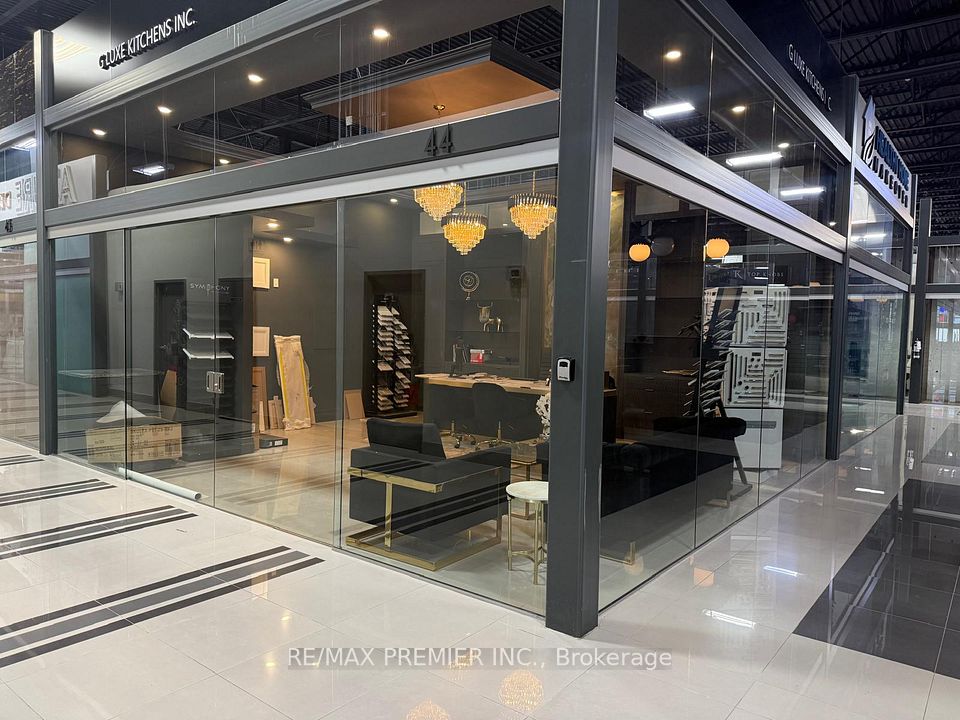 7250 Keele Street 44, Vaughan, ON L4K 1Z8