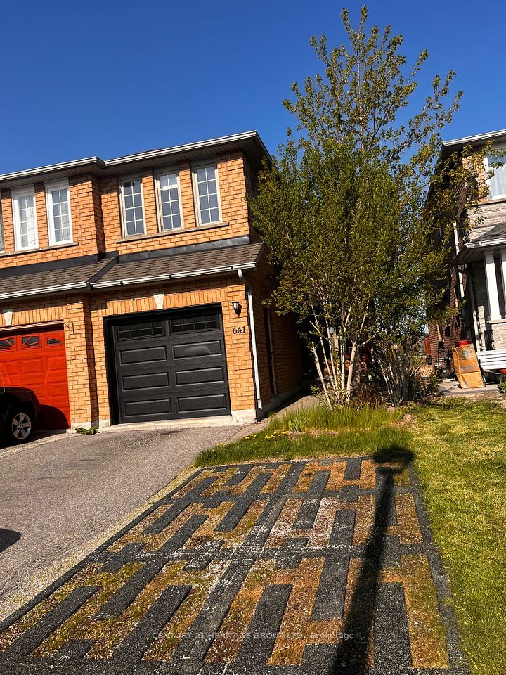 Semi-Detached  at 641 Walpole Crescent Main & 2nd, Newmarket, ON L3X 2B6, Newmarket