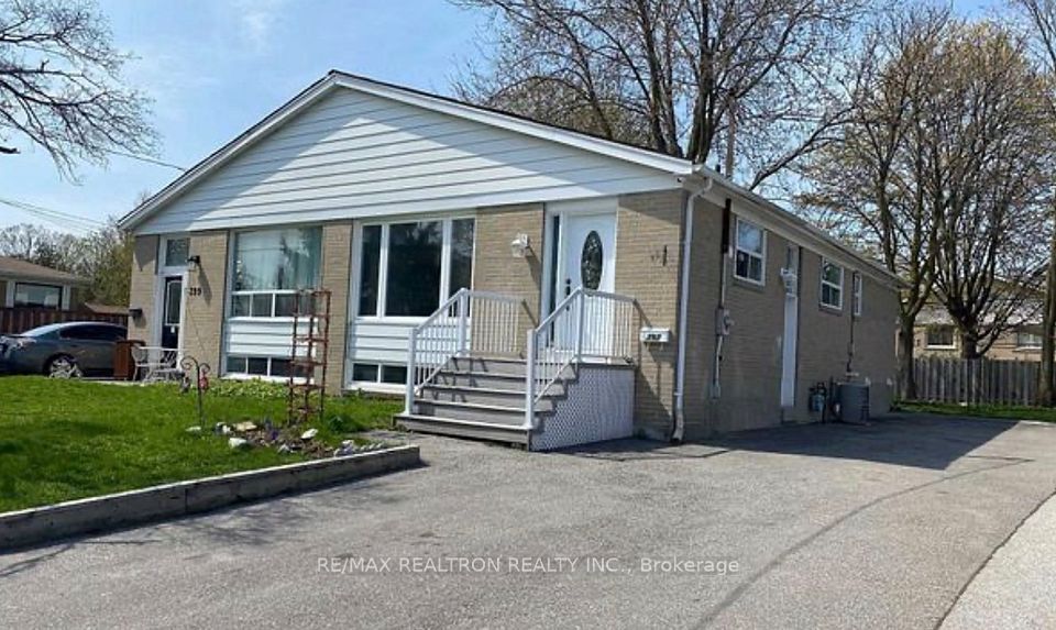 Semi-Detached  at 397 Browndale Crescent basement, Richmond Hill, ON L4C 3H9, Richmond Hill