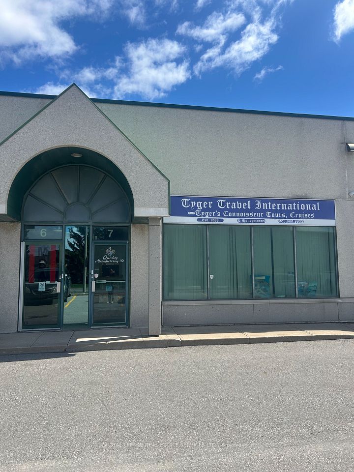 201 Spinnaker Way 7, Vaughan, ON L4K 4C6