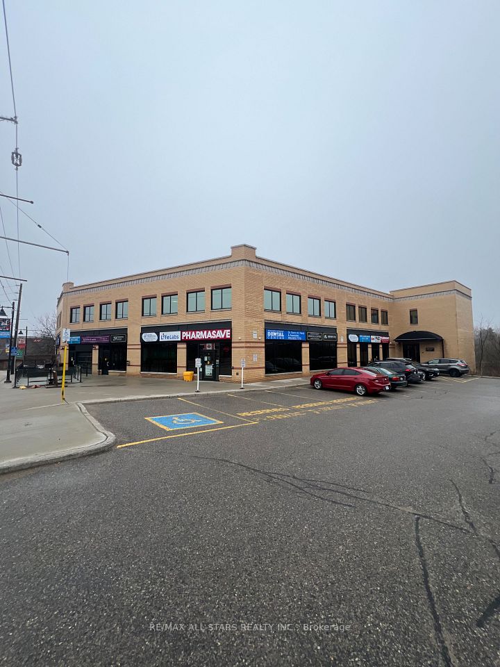 29 Toronto Street S 203, Uxbridge, ON L9P 1P7