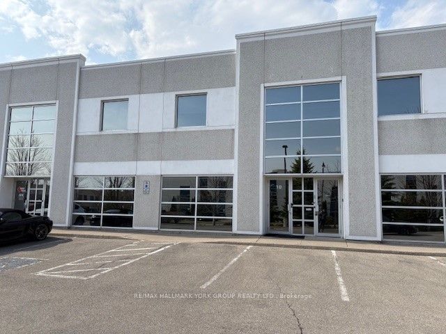158 Don Hillock Drive 10, Aurora, ON L4G 0G9