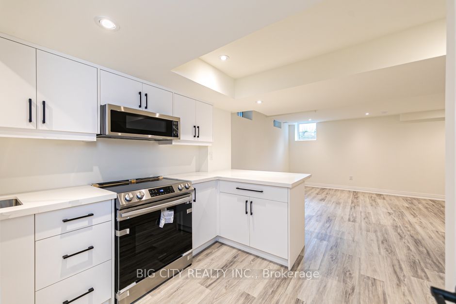 Detached at 32 Conchita Street Lower, Georgina, ON L4P 0H5, Georgina