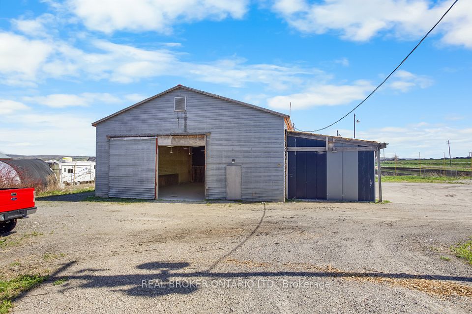 1153 Canal Road Barn, Bradford West Gwillimbury, ON L3Z 4E2