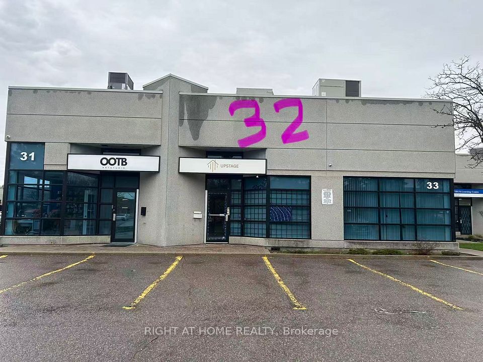 145 Royal Crest Court E 32, Markham, ON L3R 9Z4