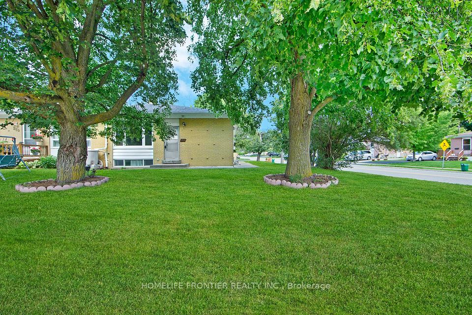Semi-Detached  at 261 Taylor Mills Drive S Main Floor, Richmond Hill, ON L4C 2T8, Richmond Hill
