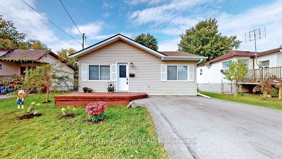 Detached at 154 Garden Avenue, Georgina, ON L4P 2L1, Georgina