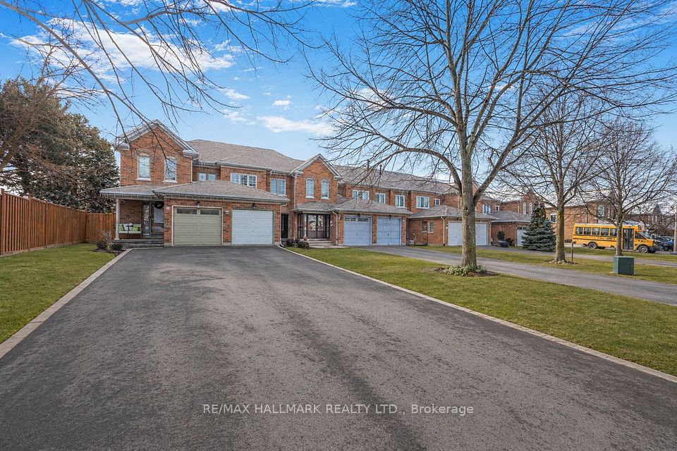 Att/Row/Townhouse at 19 Parktree Drive, Vaughan, ON L6A 2K9, Vaughan
