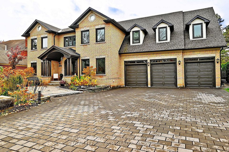 Detached at 206 Corner Ridge Road Unit One, Aurora, ON L4G 6L5, Aurora