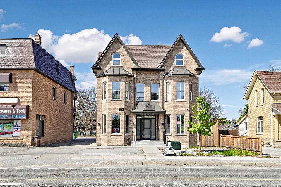 352 Main Street N 1, Markham, ON L3P 1Z1