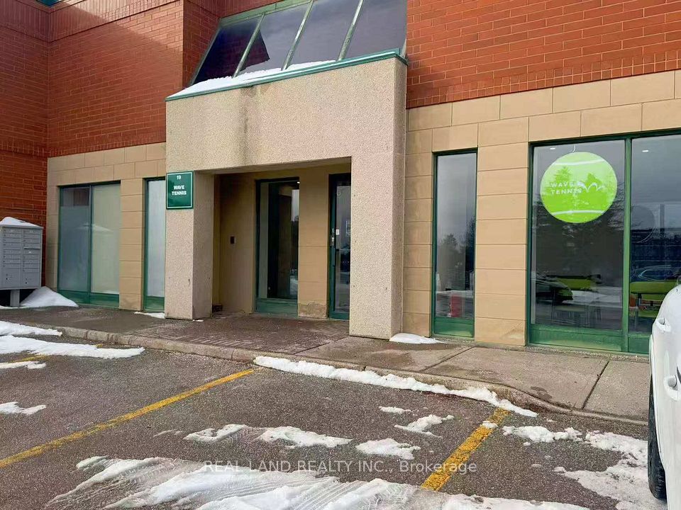 180 Trowers Road S #19, Vaughan, ON L4L 8A6