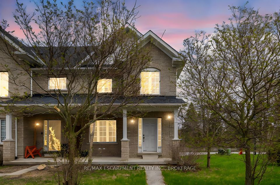 Att/Row/Townhouse at 481 Jim Barber Court, Newmarket, ON L3Y 9E6, Newmarket