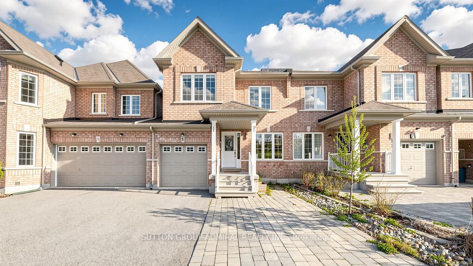 Att/Row/Townhouse at 5 Quattro Avenue, Richmond Hill, ON L4E 0S5, Richmond Hill