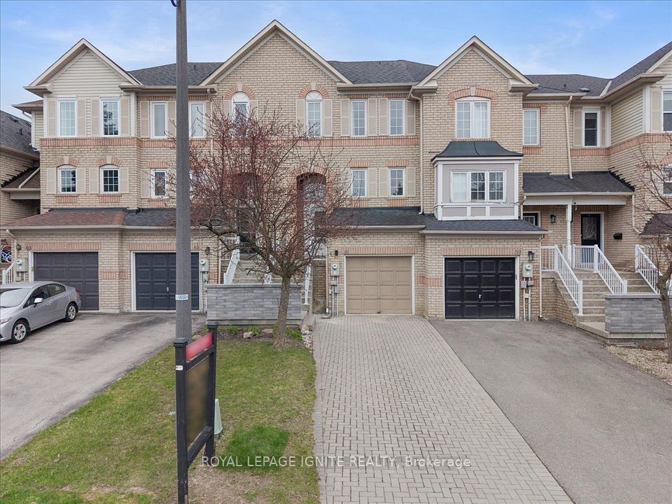 Att/Row/Townhouse at 61 Baywell Crescent, Aurora, ON L4G 7N4, Aurora