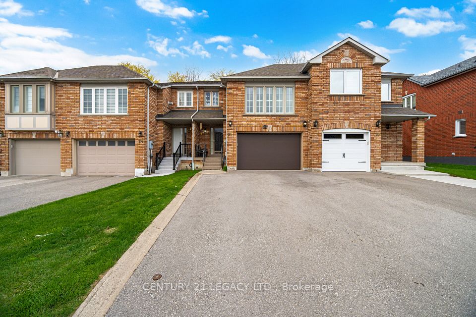 Att/Row/Townhouse at 28 Wildfire Road, Vaughan, ON L4L 8Y9, Vaughan