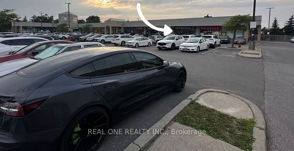 8392 kennedy Road 2, Markham, ON L3R 9W5