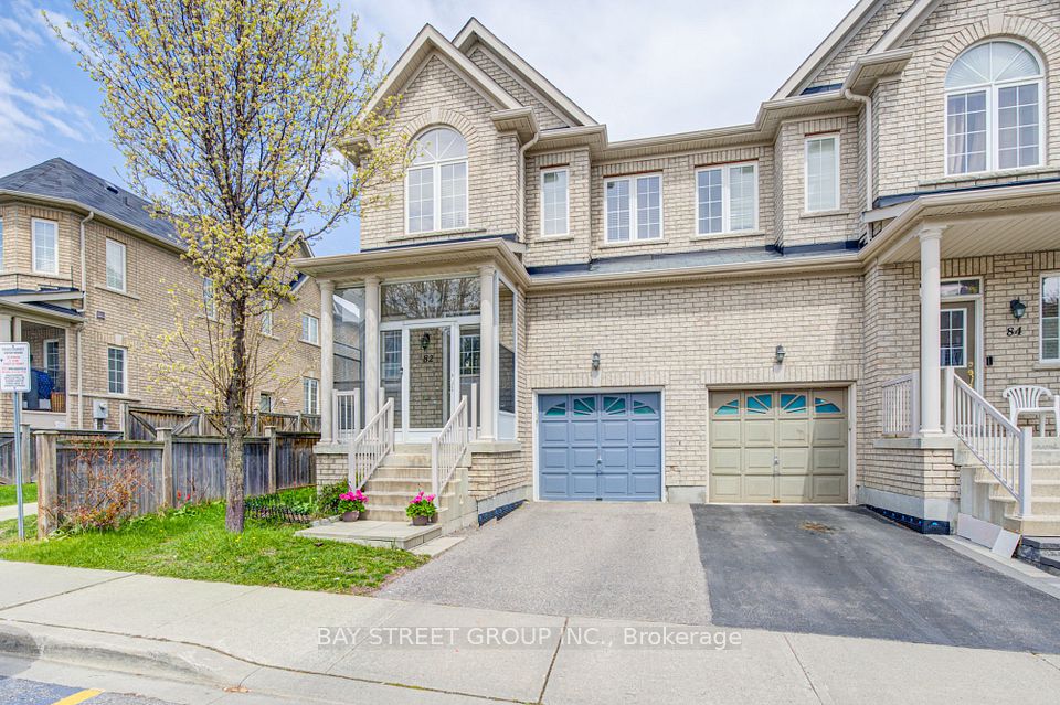 Semi-Detached at 82 Coleluke Lane, Markham, ON L3S 0B7, Markham