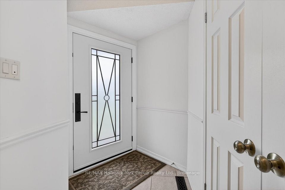 Detached at 50 Mcleod Drive, Aurora, ON L4G 5E8, Aurora